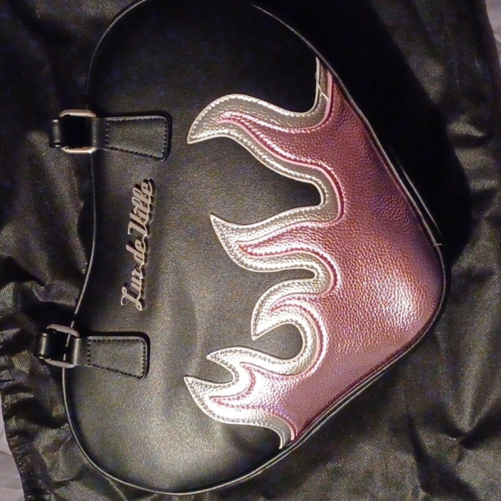 ❤️‍🔥LdV Flaming Heart purse❤️‍🔥